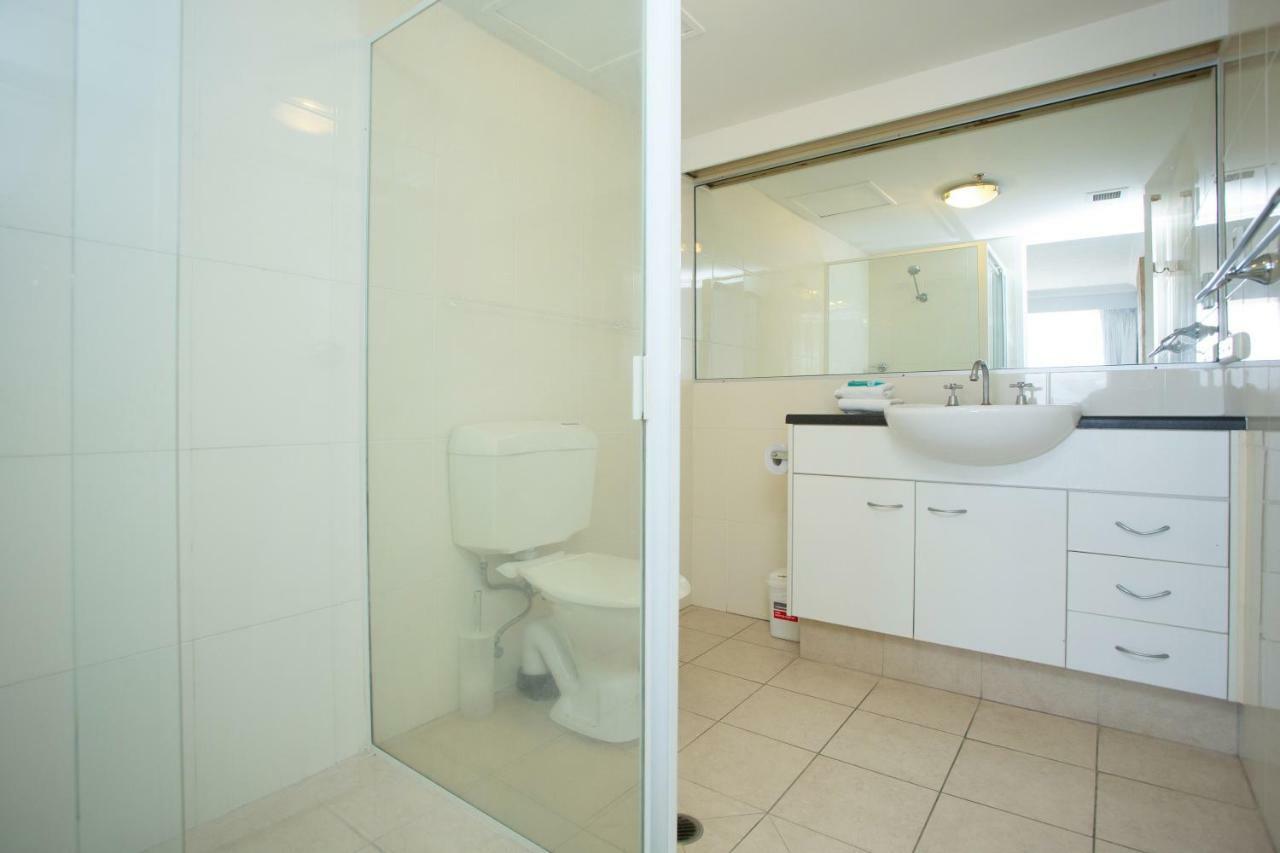 Longbeach Resort - Private Apartments โกลด์โคสต์ ภายนอก รูปภาพ